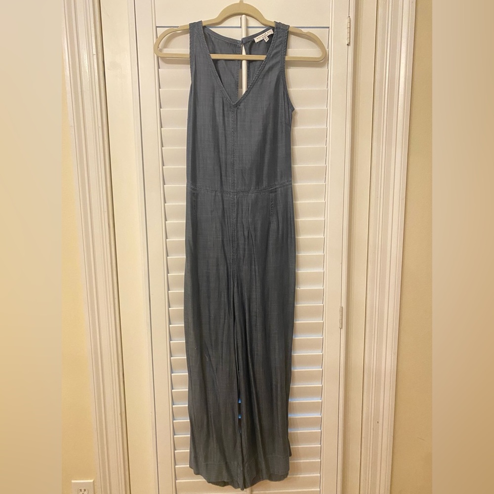 Soft Denim jumpsuit! V-neck, flowy leg with tie on back